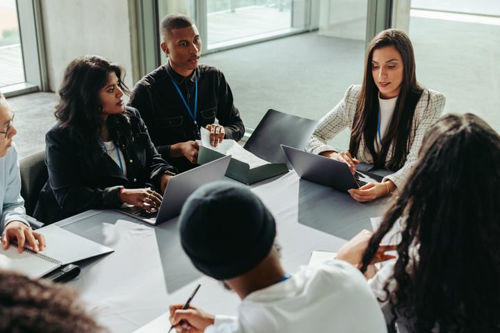 5 Benefits of Recording Corporate Meetings for Compliance and Performance
